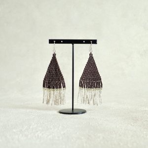 Delta-brownピアス